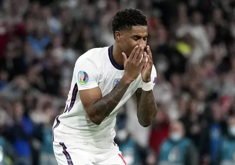Rashford, mesaj emoţionant după finala Euro 2020: Cer scuze că am ratat la penalty-uri, dar niciodată pentru cine sunt