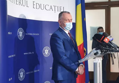 Ministerul Educației dă câte 50 de euro pentru fiecare teză de doctorat verificată de plagiat