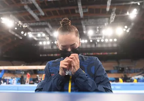 Larisa Iordache, primul interviu după abandonul de la Tokyo. „Chiar am crezut că-mi voi face exercițiul pentru finală. Era finala mea!”