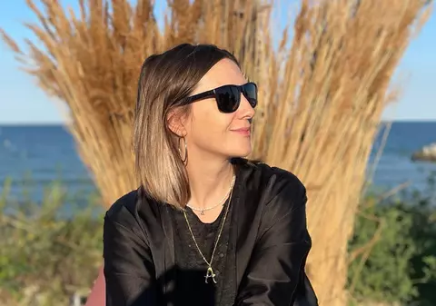 Adela Popescu, în costum de baie la trei săptămâni după ce a născut. Vedeta s-a recuperat rapid