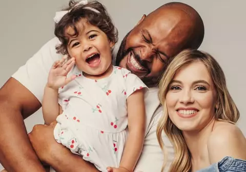 Andreea Ibacka, însărcinată în luna a opta, a plecat în vacanță. Ipostaza în care s-a fotografiat