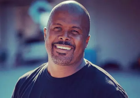 La 43 de ani, Cabral are o nouă pasiune. „Încep să oficiez nunți pe velier”