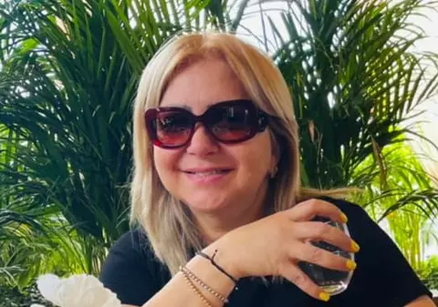 Carmen Șerban și-a vândut apartamentul pentru a pleca la Londra, însă planurile i-au fost date peste cap. „Momentan nu o să merg”