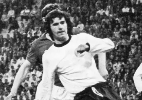 Legendarul Gerd Muller a murit la 75 de ani