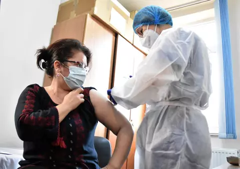 Studiu: Persoanele nevaccinate, de 10 ori mai susceptibile să facă o formă severă de COVID decât cele imunizate