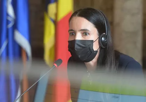 Clotilde Armand a semnat un contract cu o altă firmă de salubrizare pe perioada stării de alertă