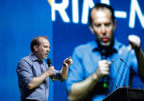 Un consilier angajat la Guvern cere din SUA opinii favorabile lui Florin Cîțu. Profesor american: „A spus că e ziarist la Digi 24”