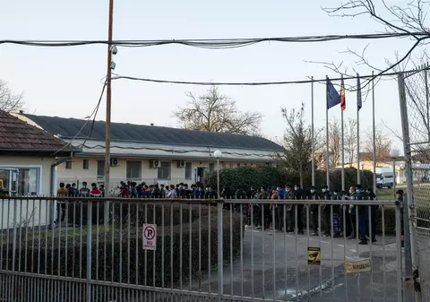 „România va avea 10.000 de cereri de azil din Afganistan, de patru ori mai mult decât acum”