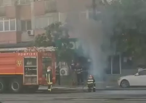 Linia tramvaiului 32, blocată pe Calea Rahovei în urma unui scurtcircuit