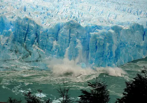 Experții ONU în domeniul climei publică luni un raport care conține „cel mai puternic avertisment” privind încălzirea globală