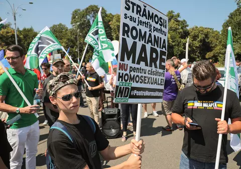 Peste 200 de oameni, la „Marșul Normalității”, organizat ca răspuns la „Bucharest Pride”