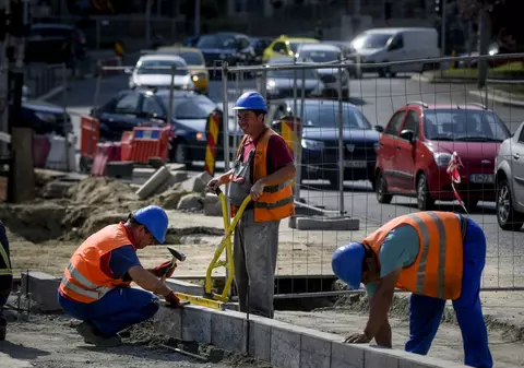 BNS cere dublarea deducerii personale astfel încât salariul minim să ajungă la 1.530 lei net