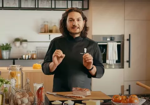 Rețeta de paste carbonara a lui Florin Dumitrescu. Ce ingrediente folosește bucătarul