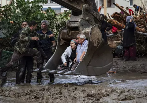 Turcia, devastată de inundații. Cel puțin 44 de oameni au murit, câteva zeci sunt dați dispăruți