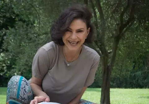 Ramona Bădescu, nuntă și botez în aceeași zi. Vedeta va îmbrăca rochia de mireasă și își va oficializa relația cu bancherul sicilian