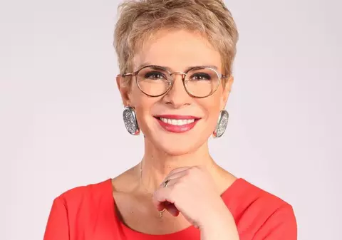 Dezvăluirile lui Teo Trandafir despre viața ei amoroasă. „Nu mai cred în dragoste la prima vedere”