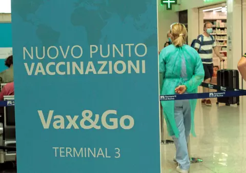 Certificatul COVID, obligatoriu în Italia pentru profesori și studenți