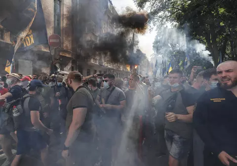Violenţe în Ucraina. Biroul preşedintelui Zelenski, luat cu asalt de protestatari