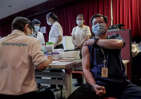 Cum a devenit Singapore țara cu cea mai mare rată de vaccinare din lume