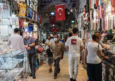 Angajații unor companii din Turcia vor fi concediați dacă nu se vaccinează anti-COVID-19