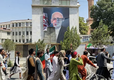 Prima provocare pentru talibani: Protestele afganilor se răspândesc, mai multe persoane ucise