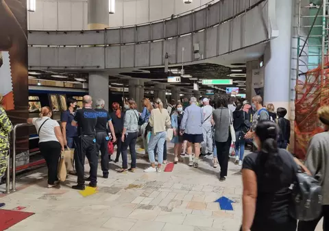 Circulație îngreunată la metrou, în urma unui incident la Piața Romană. Anunțul Metrorex
