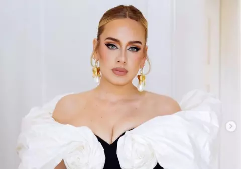Adele și Rich Paul formează un cuplu. Cântăreața a postat prima poză alături de iubit