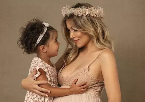 Anunțul făcut de Andreea Ibacka cu câteva zile înainte să nască: „Destule nopți în care respir greu cu așa burtică”