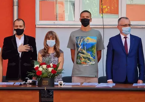 Ministrul Câmpeanu și primarul Băluță au inaugurat festiv, la începutul anului școlar, o grădiniță nefuncțională