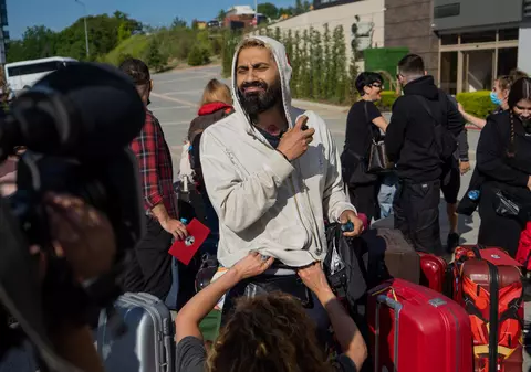 Connect-R, probleme de sănătate la „Asia Express”. Artistul a îngenuncheat de durere: „Asta nu mă face să mă opresc din cursă”