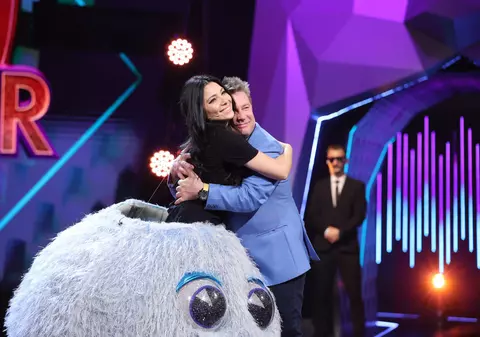 Corina Caragea, sub masca Pufosului de la „Masked Singer România”. „Mi-ar fi plăcut să continui aventura”