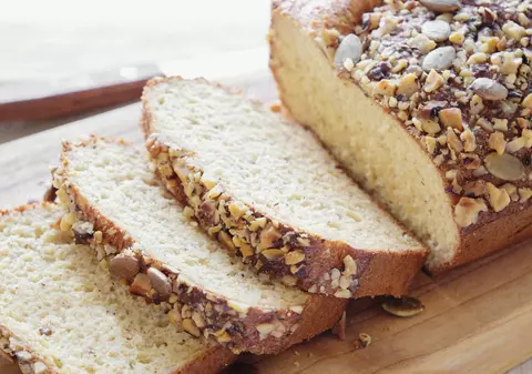 Cum faci pâine keto, cu puțin carbohidrați. Cele mai simple rețete