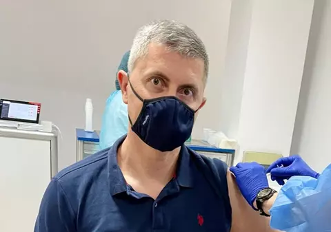 Dan Barna şi-a făcut doza a treia de vaccin: „Vaccinați-vă, fraților”