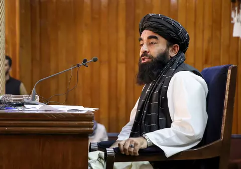 Noul guvern al Afganistanului, anunțat de talibani. Ministrul de interne e pe lista persoanelor căutate de FBI