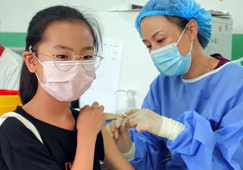 China a vaccinat complet împotriva COVID-19 peste un miliard de locuitori