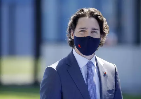 Într-un scrutin pe care aproape nimeni nu și-l dorea, premierul Canadei, Justin Trudeau, luptă pentru supraviețuire