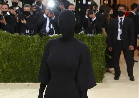 „Kim Kardashian a jignit femeile din Afganistan”. Motivul pentru care actrița americană este criticată de presa germană