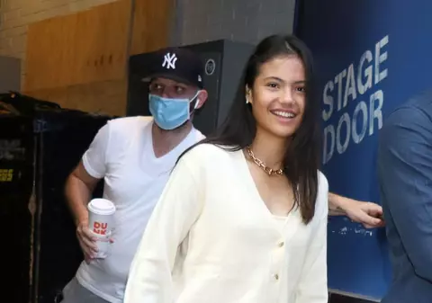 Emma Răducanu, într-o emisiune din America: „Părinții au fost severi cu mine. Cred că asta mă ajută acum”