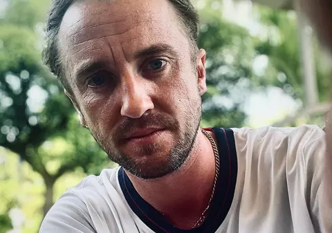 Actorul Tom Felton, cunoscut din seria „Harry Potter”, s-a prăbuşit în timpul unui meci de golf al celebrităţilor