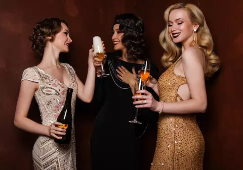 Top 4 rochii de ocazie pe care trebuie să le ai în vedere în octombrie 2021