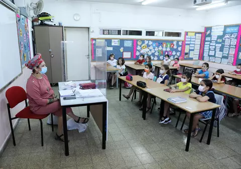 În Israel, profesorii care nu au certificatul verde nu vor mai putea preda în școli
