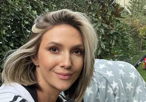 Adela Popescu le-a arătat tuturor cum arată bebelușul ei și al lui Radu Vâlcan. Fanii au fost cuceriți de mezinul familiei