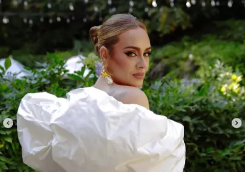 Adele revine în muzică după o pauză de 6 ani. A dezvăluit numele și un fragment din noua sa piesă