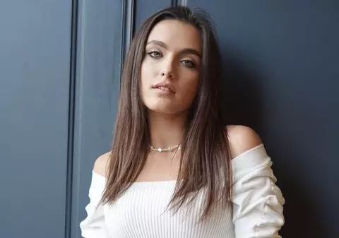 Alexia Eram, declarații despre situația ei financiară. „Nu contează câți bani am făcut până acum. Eu sunt o fire cheltuitoare”