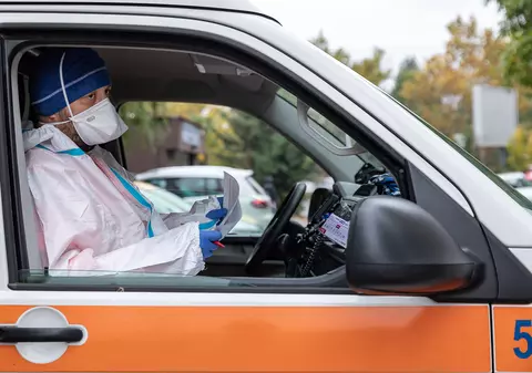 Bilanţ COVID azi, 15 septembrie. Aproape 2.000 de cazuri noi, în ultimele 24 de ore