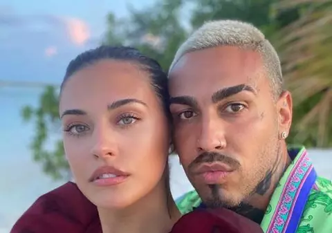 Alex Velea a cerut-o în căsătorie pe Antonia, dar nu pot face nunta. Au ales și nașii: „Vreau să o văd mireasă”