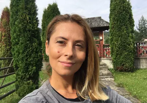 Soțul i-a murit pe scenă, apoi a fost diagnosticată cu cancer. Bianca Sârbu, despre ultima conversație cu tatăl copiilor ei: „Am fost dărâmată”