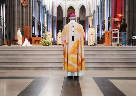 330.000 de copii, victime ale abuzurilor sexuale comise în Biserica Catolică din Franța, în ultimii 70 de ani