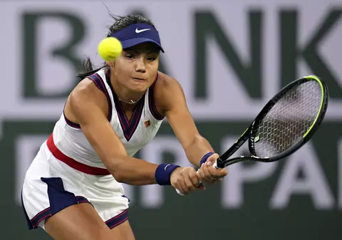 Emma Răducanu a fost eliminată în turul 2 de la Indian Wells și ratează confruntarea cu Simona Halep