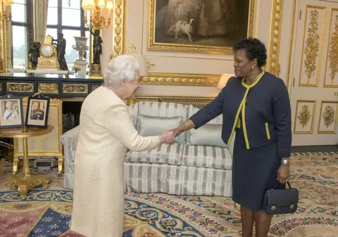 Barbados și-a ales primul președinte femeie din istorie, după înlăturarea reginei Elisabeta a II-a din poziția de șef al statului